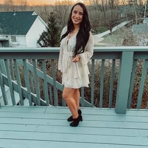 Meet your Posher, Isabella